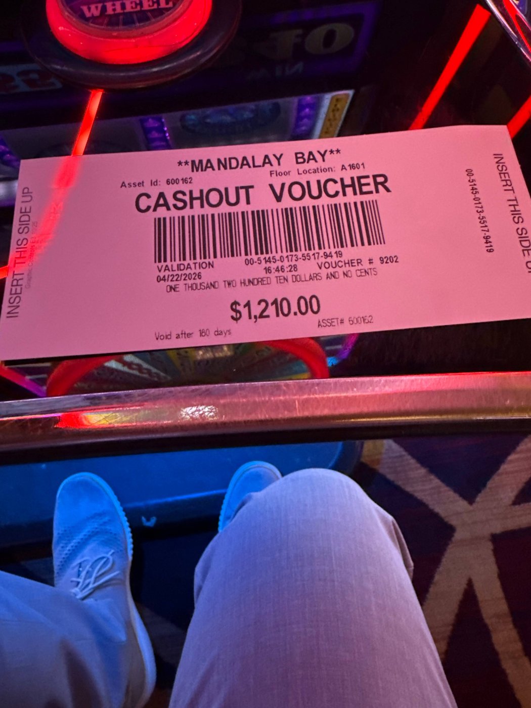 Mandalay Bay cashout $1,210